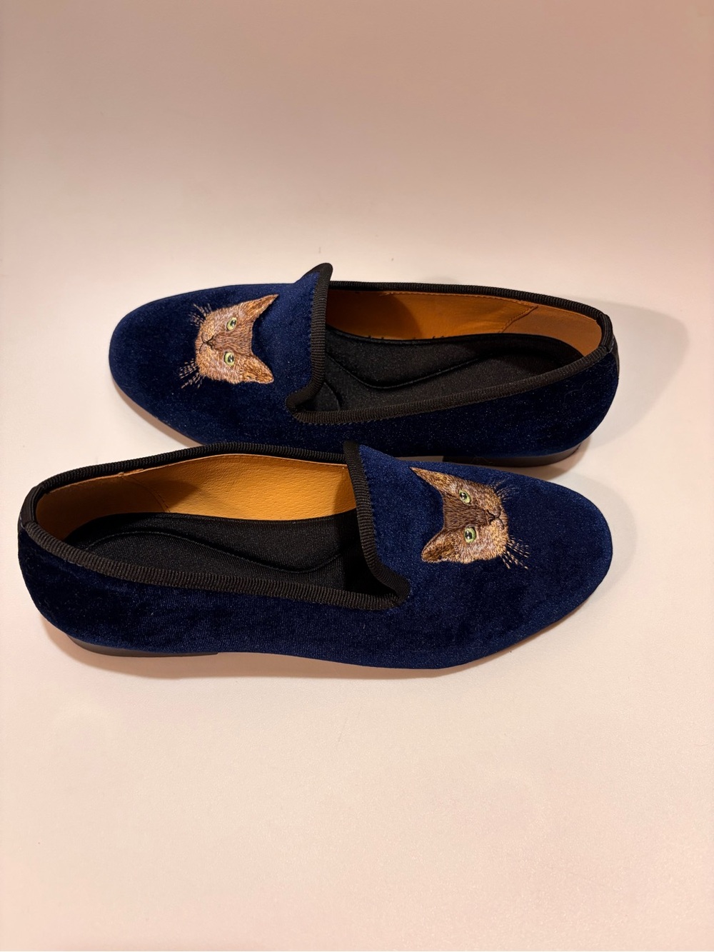 Blue Velvet Slip-On Loafers with Embroidered Cats-size 8 - Picture 2 of 5